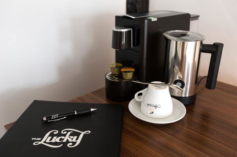 The Lucky Hotel - Hotels Melbourne 9