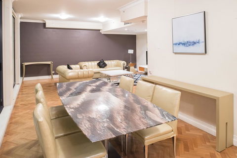 Seasons Harbour Plaza - Hotels Melbourne 9