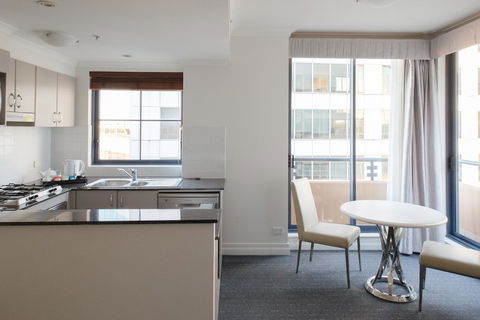 Seasons Harbour Plaza - Hotels Melbourne 2