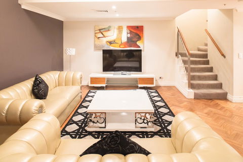 Seasons Harbour Plaza - Hotels Melbourne 4