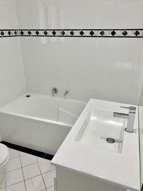 Castle Serviced Apartments - Hotels Melbourne 10