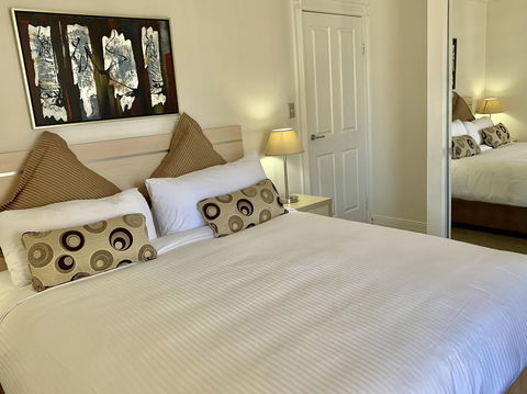 Castle Serviced Apartments - Hotels Melbourne 7