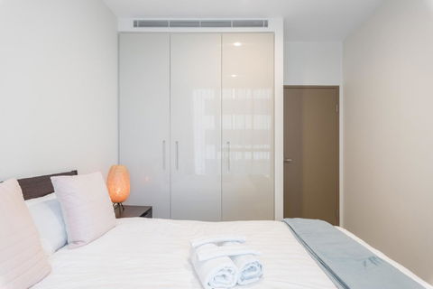 Sydney CBD Modern 2 Bedroom Apartment + Free Car Parking - Hotels Melbourne 12