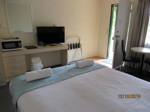 Moruya Motel - Hotels Melbourne 1