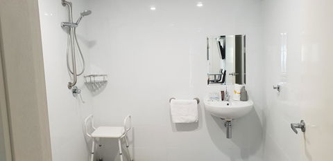 Carlton Suites - Hotels Melbourne 21