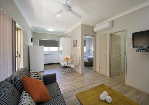 Marty's @ Little Beach - Hotels Melbourne 17