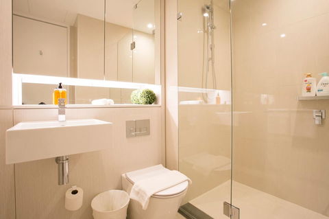 Newly Settled Three Bedrooms Apartment In CBD - Hotels Melbourne 4