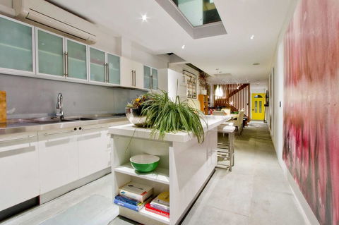 3 Storey Home Close Walk To Fox Studios SCG & City - Hotels Melbourne 6