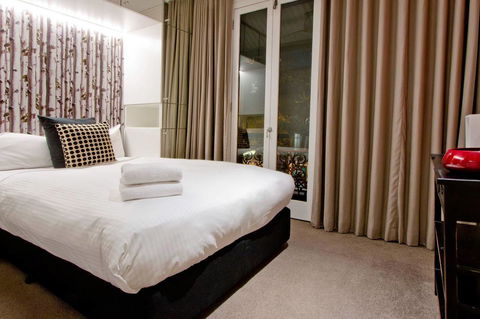 3 Storey Home Close Walk To Fox Studios SCG & City - Hotels Melbourne 25