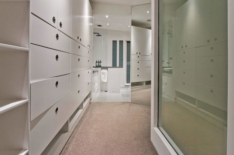 3 Storey Home Close Walk To Fox Studios SCG & City - Hotels Melbourne 3