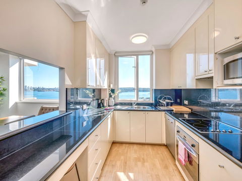 Panoramic Harbour Views And Unbeatable Comfort - Hotels Melbourne 7