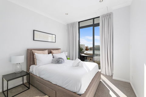Darling Harbour Penthouse Views+Jacuzzi - Hotels Melbourne 6