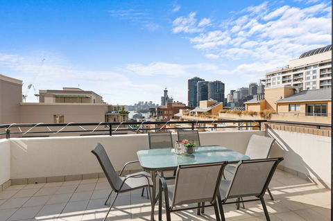 Darling Harbour Penthouse Views+Jacuzzi - Hotels Melbourne 8