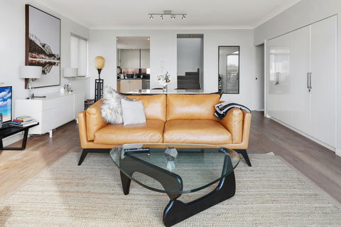 Darling Harbour Penthouse Views+Jacuzzi - Hotels Melbourne 10