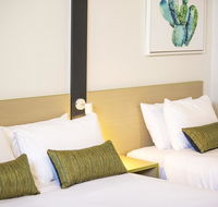 Nightcap at Hume Hotel - Hotels Melbourne