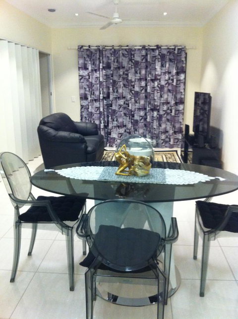 Nomikis\'On The Avenue - Hotels Melbourne 20