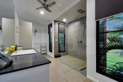 'Tropical Oasis - Darwin NT - Hotels Melbourne 23