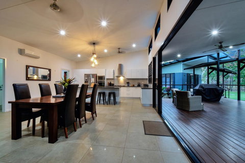 'Tropical Oasis - Darwin NT - Hotels Melbourne 3