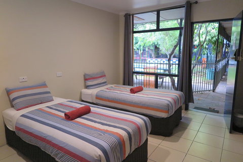 Jump Inn Alice Budget Accommodation - Hotels Melbourne 3