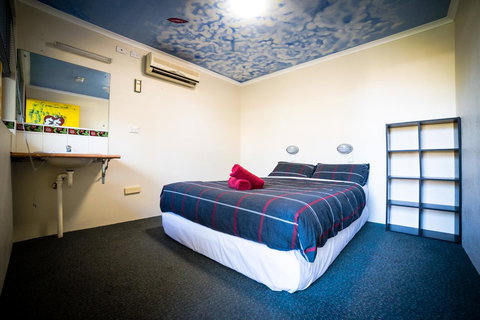 Jump Inn Alice Budget Accommodation - Hotels Melbourne 9