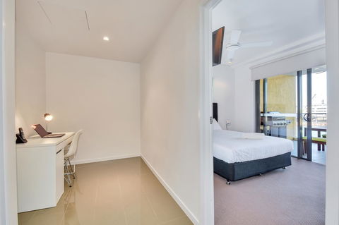 Astra Apartments Darwin - Hotels Melbourne 7