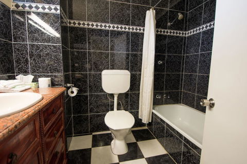 Elkira Court Motel - Hotels Melbourne 15