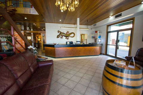 Elkira Court Motel - Hotels Melbourne 9