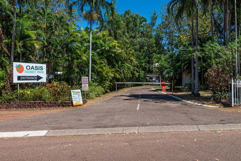 Oasis Tourist Park - Hotels Melbourne 1