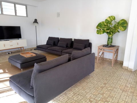 Arafura Blue - Hotels Melbourne 1