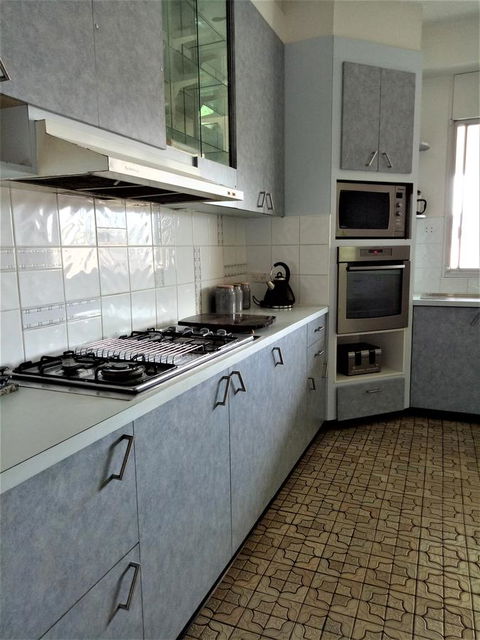 Arafura Blue - Hotels Melbourne 9