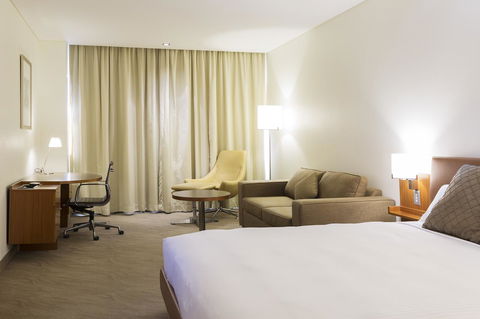 Novotel Canberra - Hotels Melbourne 33