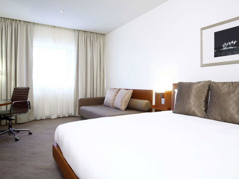 Novotel Canberra - Hotels Melbourne 0