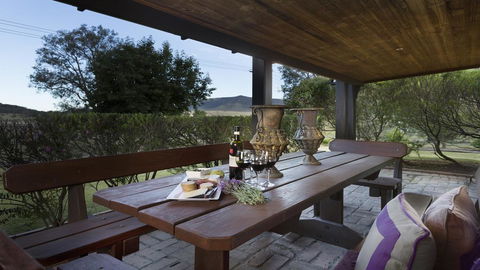 Bonn Abbey - Magnificent Stone Abbey - Hotels Melbourne 1