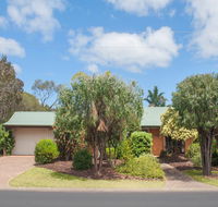 Bottlebrush - Hotels Melbourne