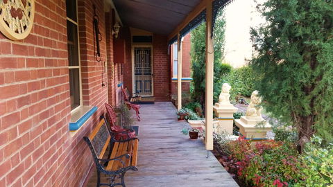 Boutique Motel Sefton House - Hotels Melbourne 2