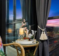 Braddon Penthouse Top Location Netflix WiFi Views - Hotels Melbourne