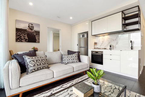 Brand New Apartment With Balcony, Gym And Sauna - Hotels Melbourne 1