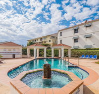 Breakers Block 1 unit 1- Pool in complex - across the road from the beach - Hotels Melbourne