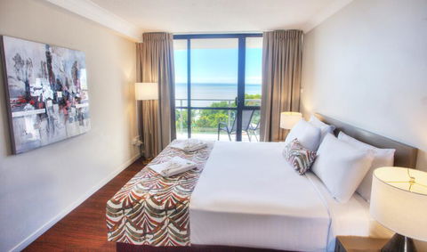 Cairns Plaza Hotel - Hotels Melbourne 3