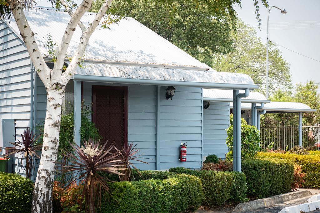 Queanbeyan NSW Hotels Melbourne