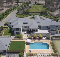 Canberra Luxury Estate - Hotels Melbourne