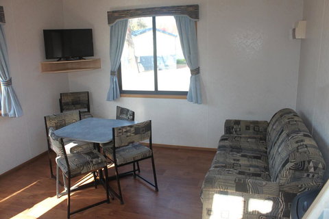 Capital Country Holiday Park - Hotels Melbourne 2