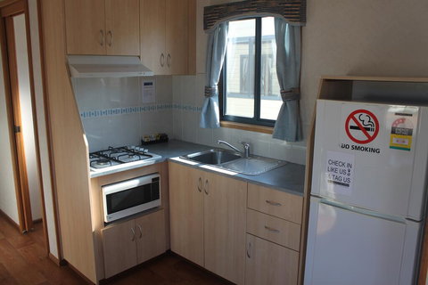 Capital Country Holiday Park - Hotels Melbourne 3