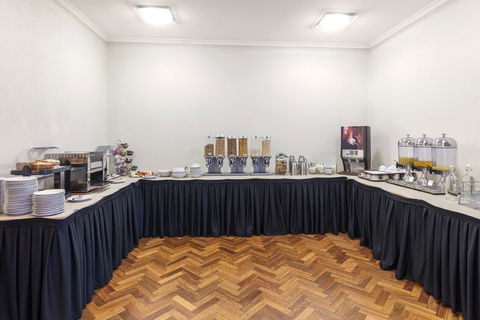 Central Motel & Apartments, Best Western Signature Collection - Hotels Melbourne 3