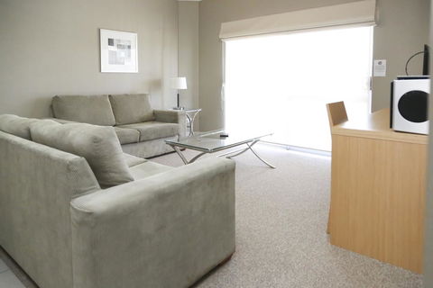 Centrepoint Apartments Griffith - Hotels Melbourne 3