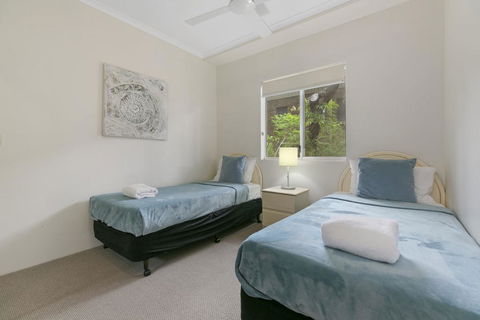 Charming Noosa Heads Apartment, Laguna Bay Views - Unit 6 Taralla 18 Edgar Bennett Avenue - Hotels Melbourne 2