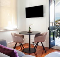Charming Studio With Balcony in Inner-City Glebe - Hotels Melbourne