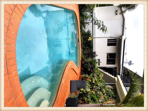 Childers Oasis Motel - Hotels Melbourne 3