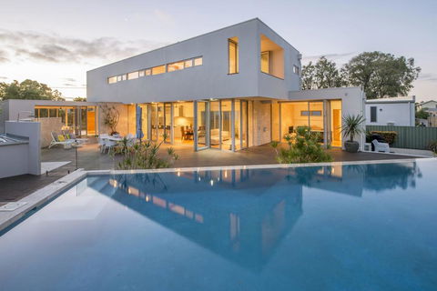Cinque - Luxury Family Home With Pool Close To Beach And Town - Hotels Melbourne 0