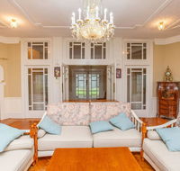 Classic 5 Beds Mt Dandenong Resort - Hotels Melbourne